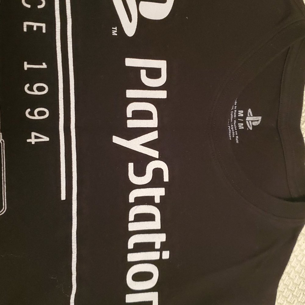 Playstation mens tee adult size M. Excellent condition. - Picture 4 of 8